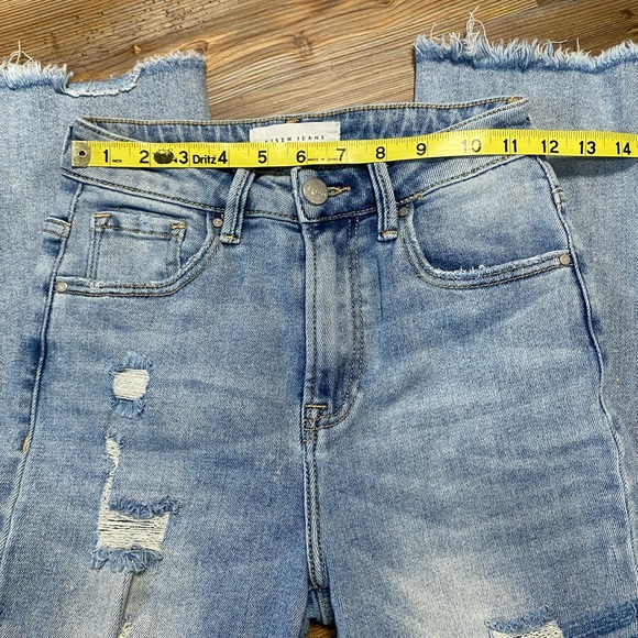 4/$16 Risen Jeans - Picture 12 of 12